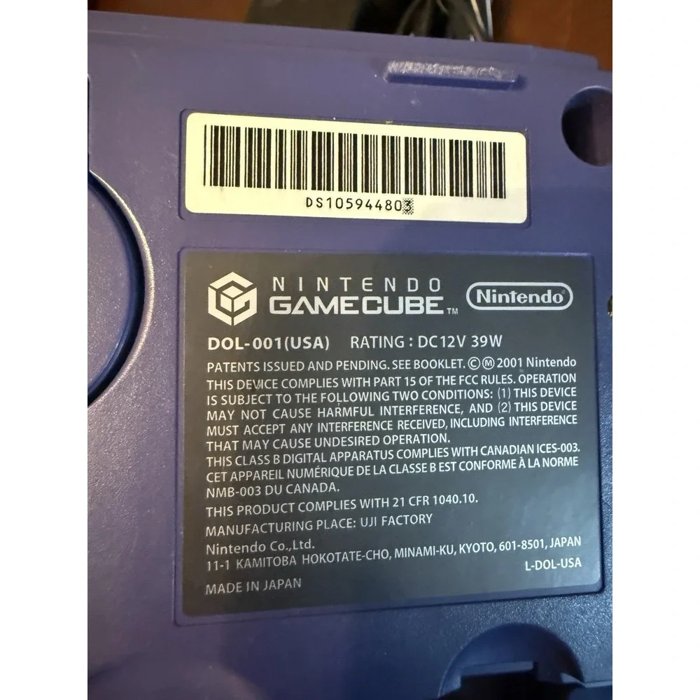 Nintendo GameCube Console Bundle 4 Controllers Games Read Descr
